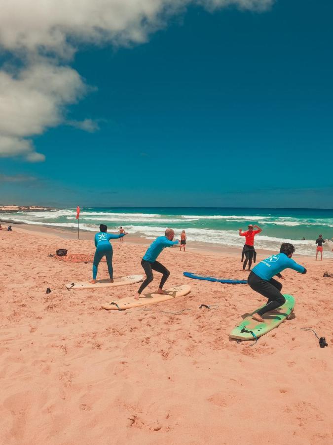 Хостел International Surf Camp Only Surf Коральео Экстерьер фото